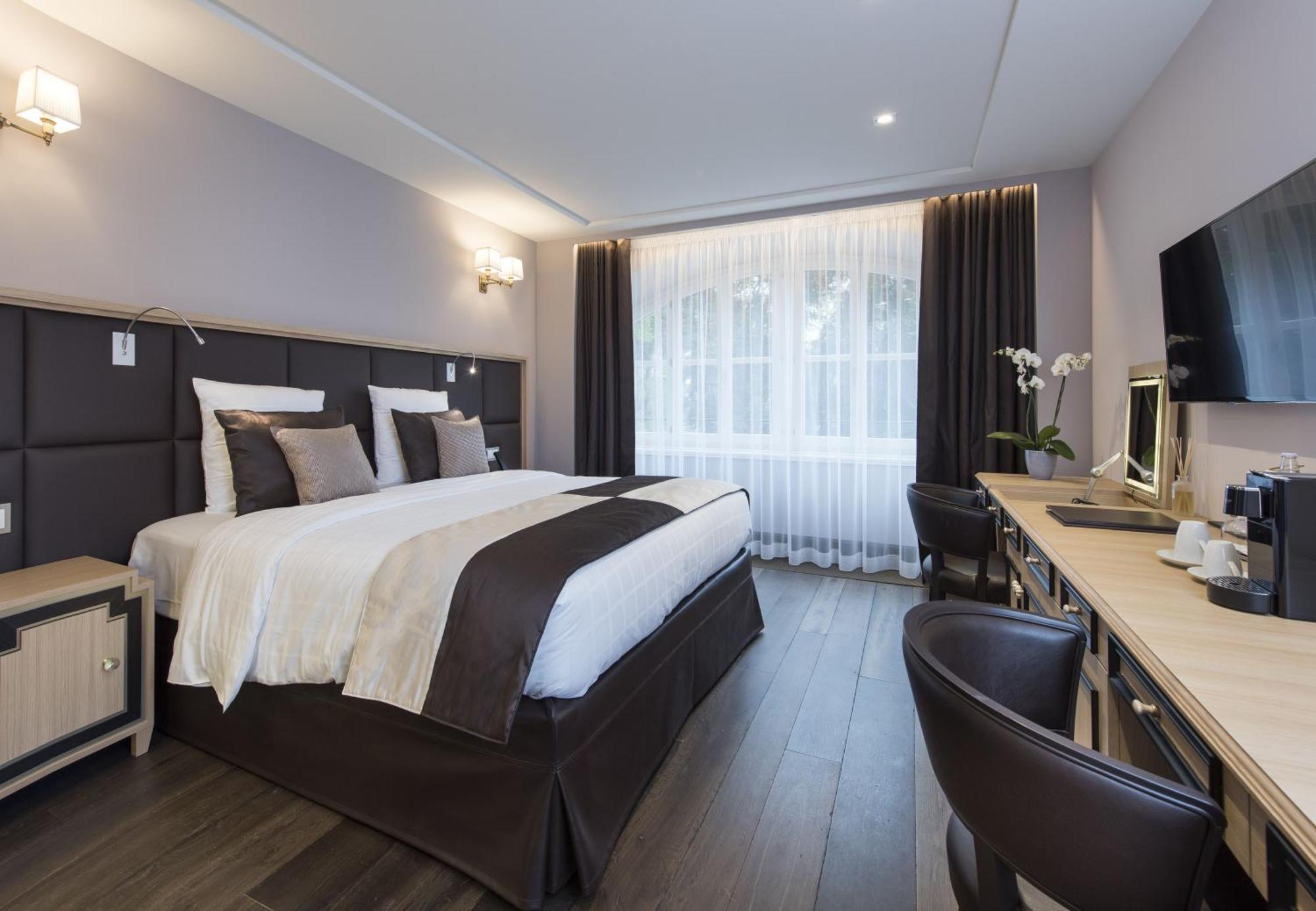 Hotel Bristol Geneve Exteriör bild
